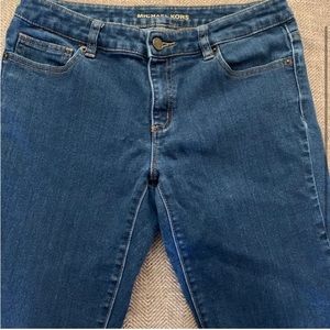 Excellent Preowned Condition Michael Kors Skinny Jeans Size 6.
